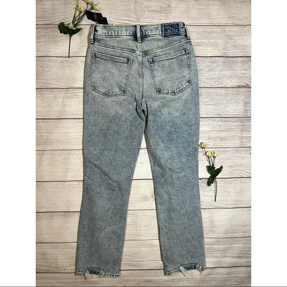 Abercrombie &amp; Fitch The Boyfriend Mid Rise Distressed Jean