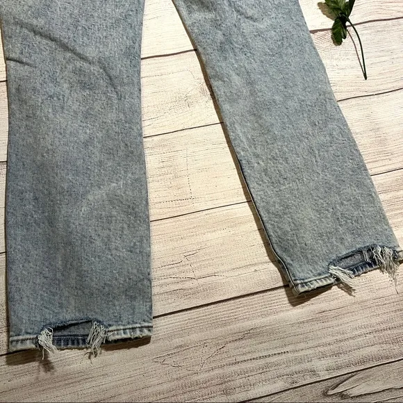 Abercrombie &amp; Fitch The Boyfriend Mid Rise Distressed Jean