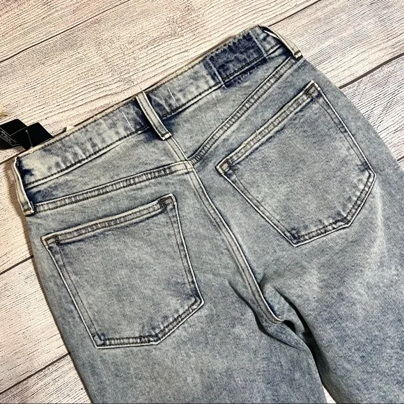 Abercrombie &amp; Fitch The Boyfriend Mid Rise Distressed Jean