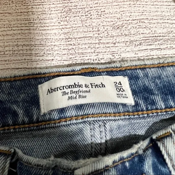 Abercrombie &amp; Fitch The Boyfriend Mid Rise Distressed Jean
