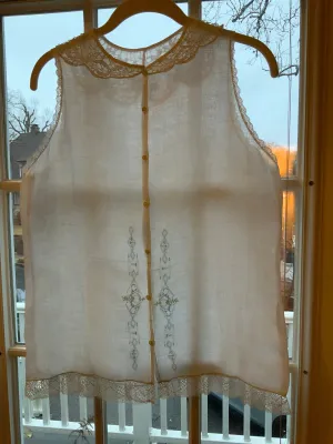 Antique Blouse with Light. Blue Embroidery - 1920 - 20A