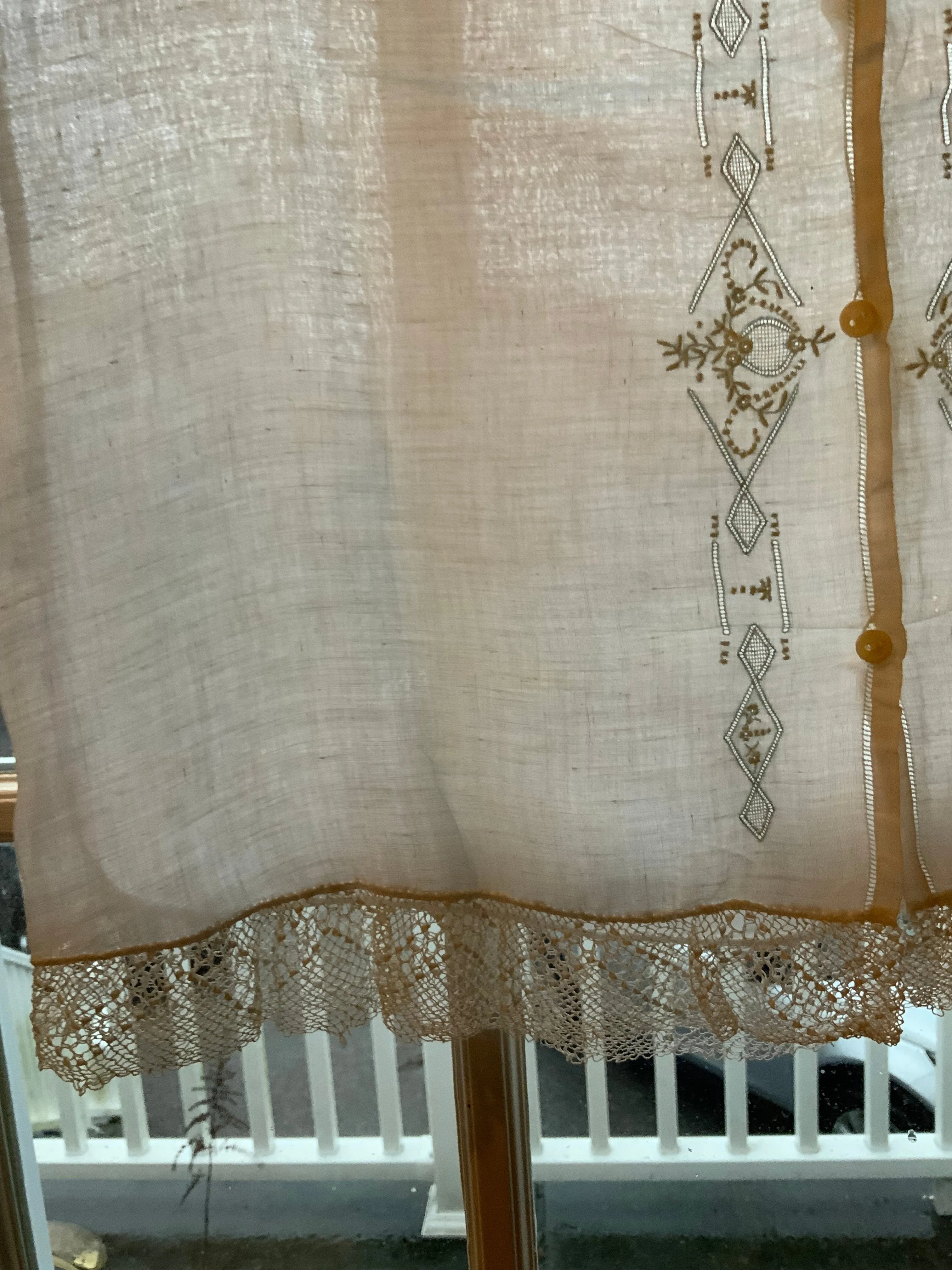 Antique Blouse with Light. Blue Embroidery - 1920 - 20A