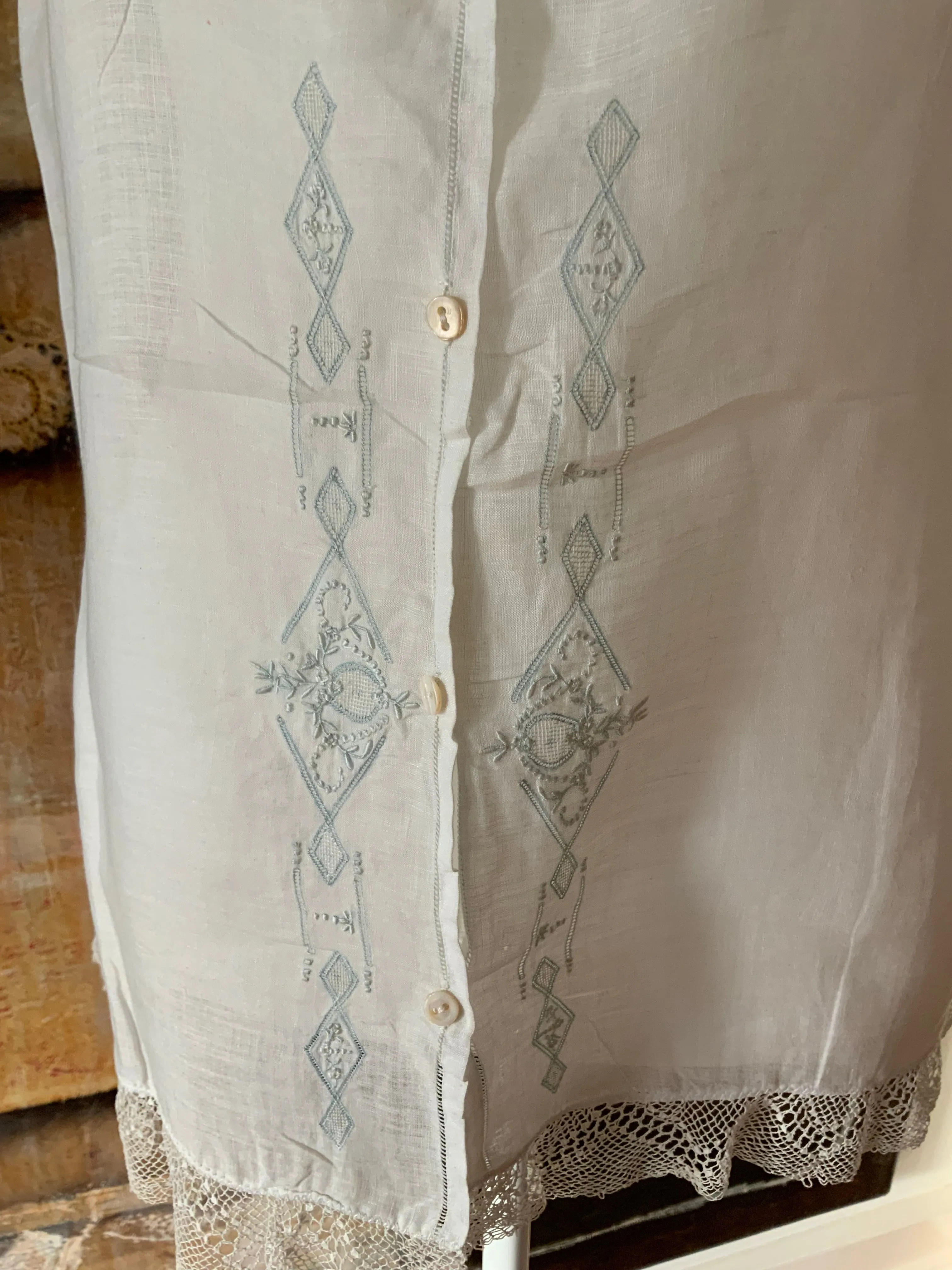Antique Blouse with Light. Blue Embroidery - 1920 - 20A