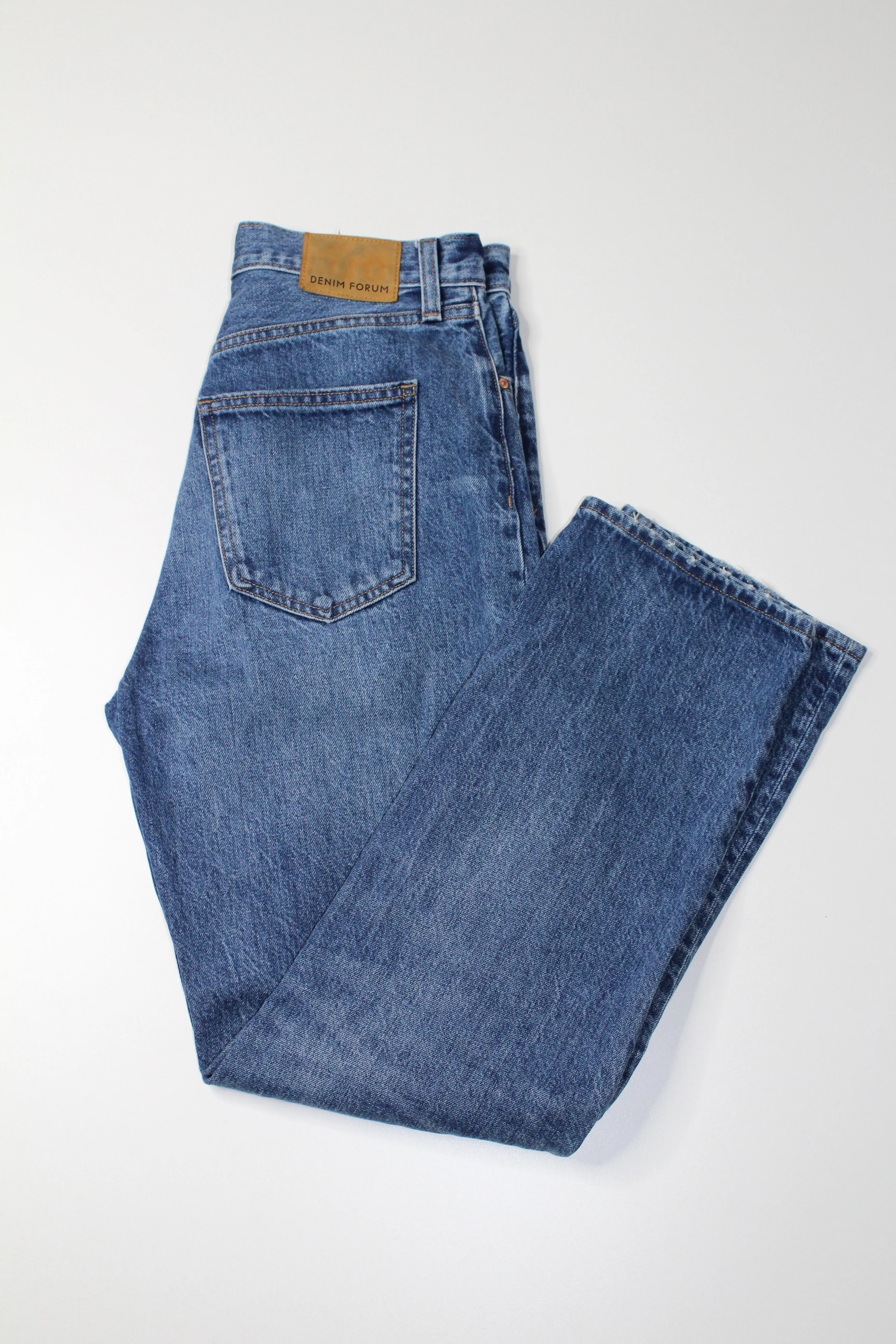 Aritzia denim forum the joni high rise loose jeans, size 27 (28”)