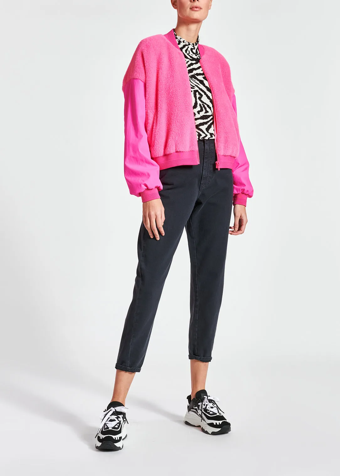 Black high waist loose-fit jeans