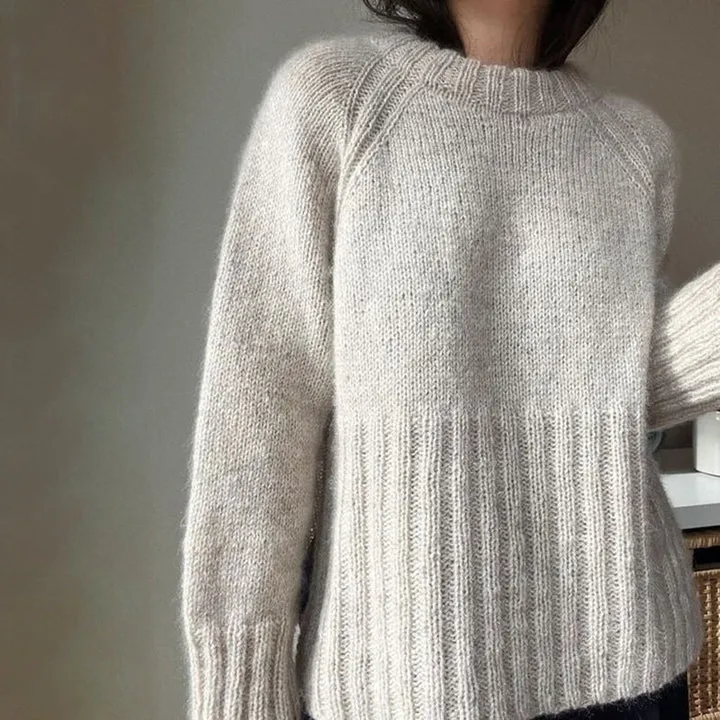 Catrina - modern monochrome jumper