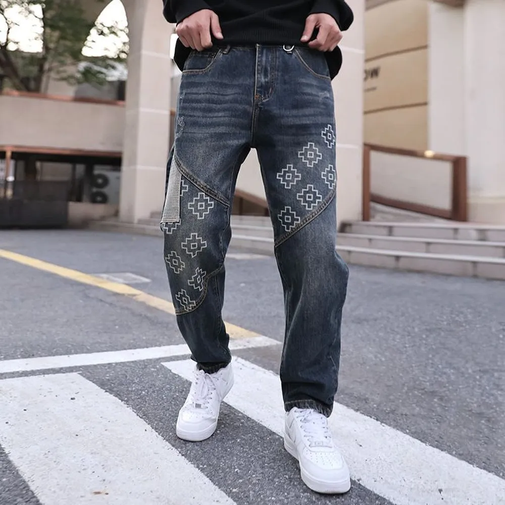 Fashionable Men's Tapered-Leg Jean Featuring Creative Embroidery