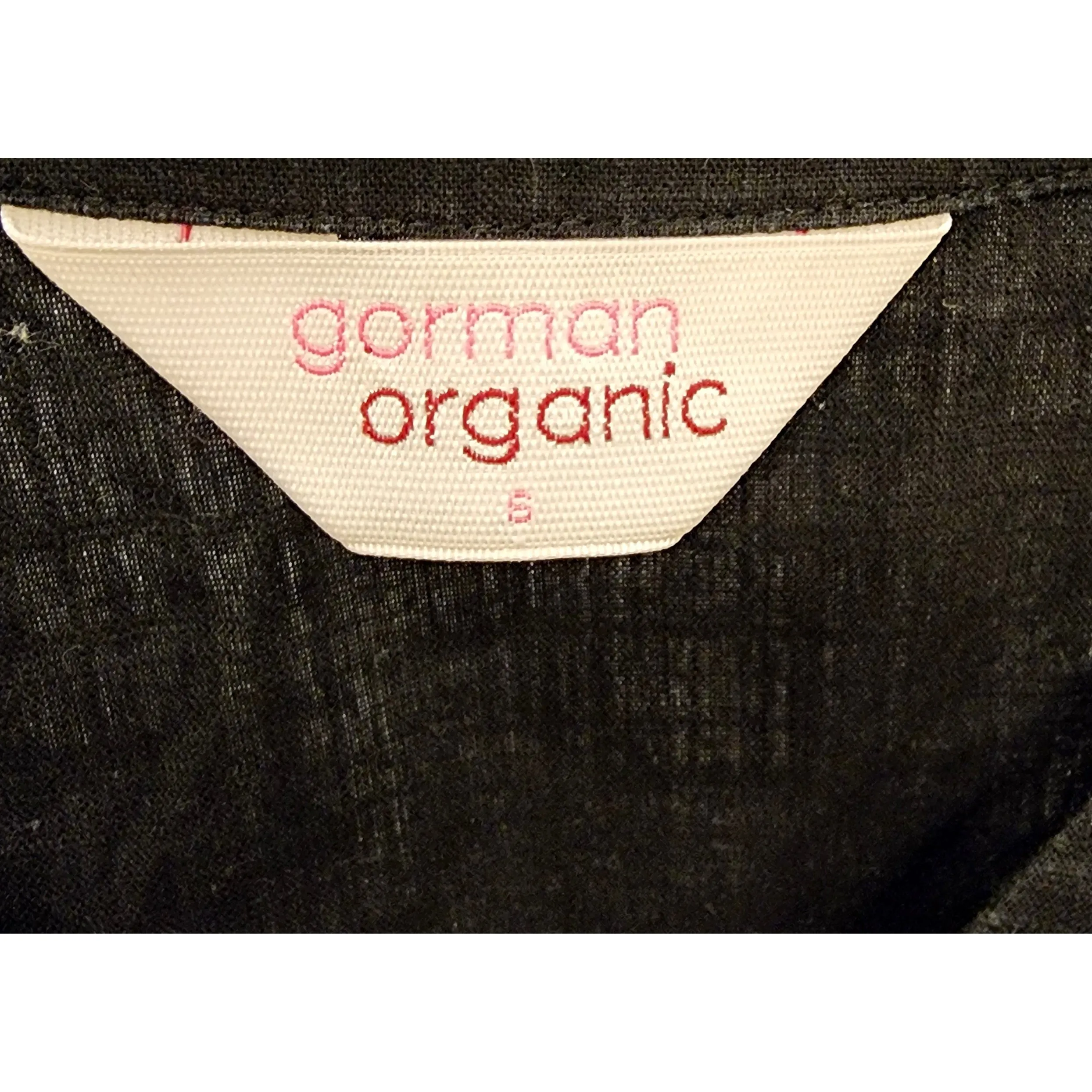 Gorman black tee shirt style top with front wooden buttons size 6 (best fits sizes 6-8)