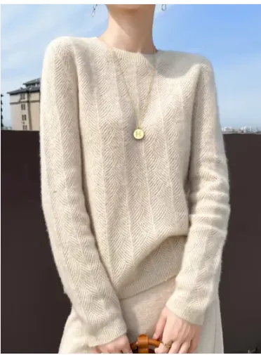 Jeline – stylish sweater made of cashmere wool