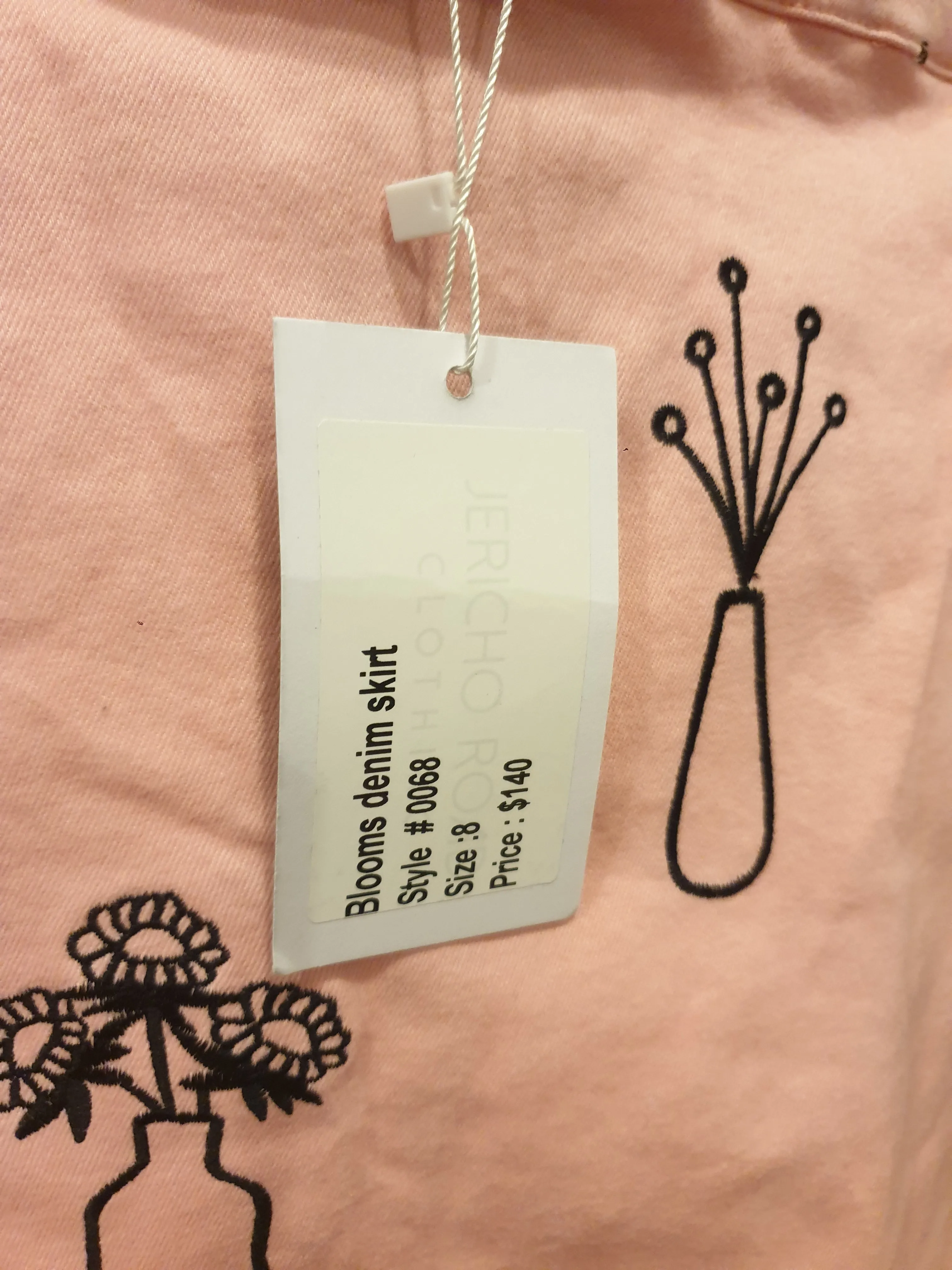 Jericho Road pink skirt with embroydered flowers size 8