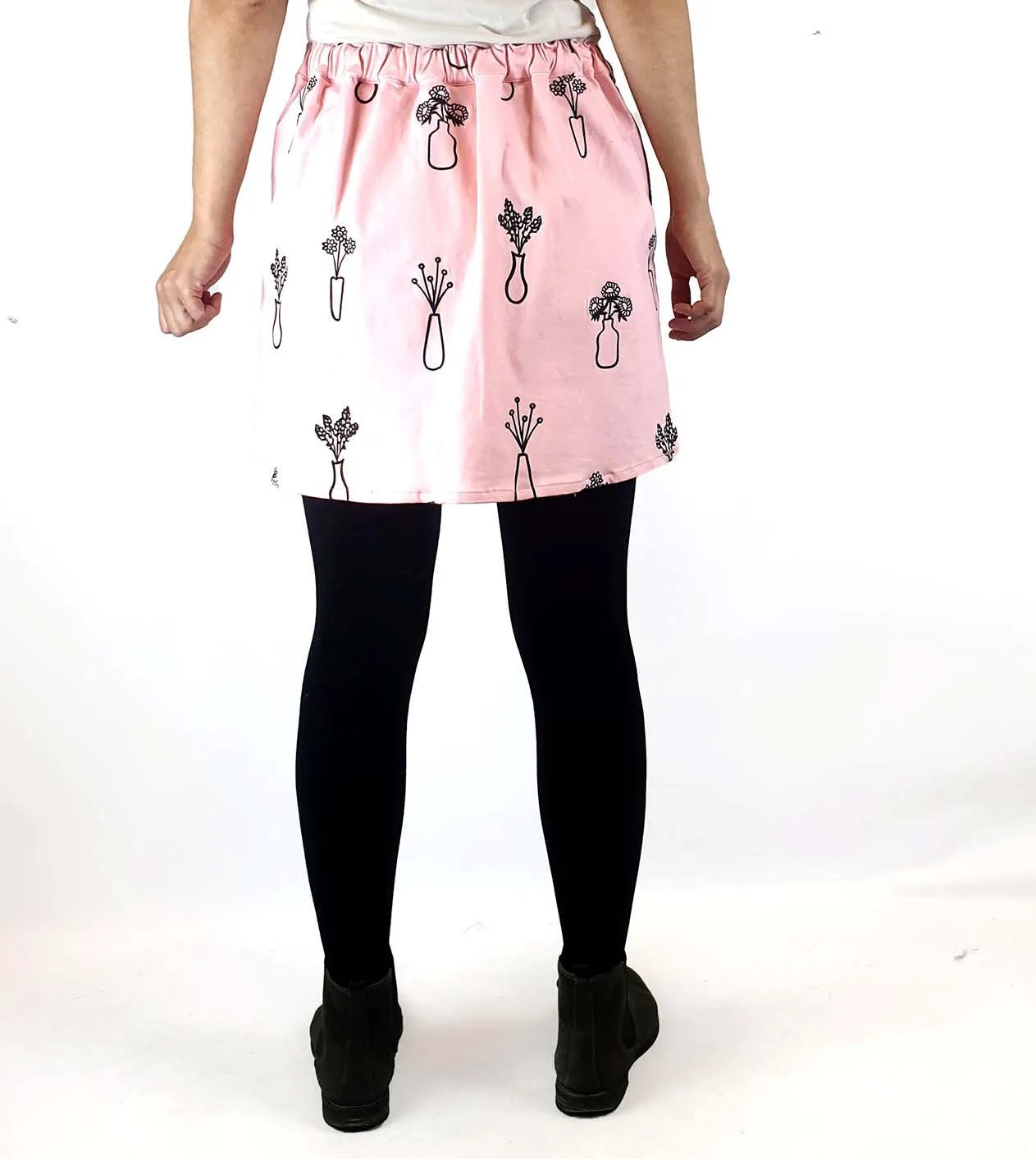 Jericho Road pink skirt with embroydered flowers size 8