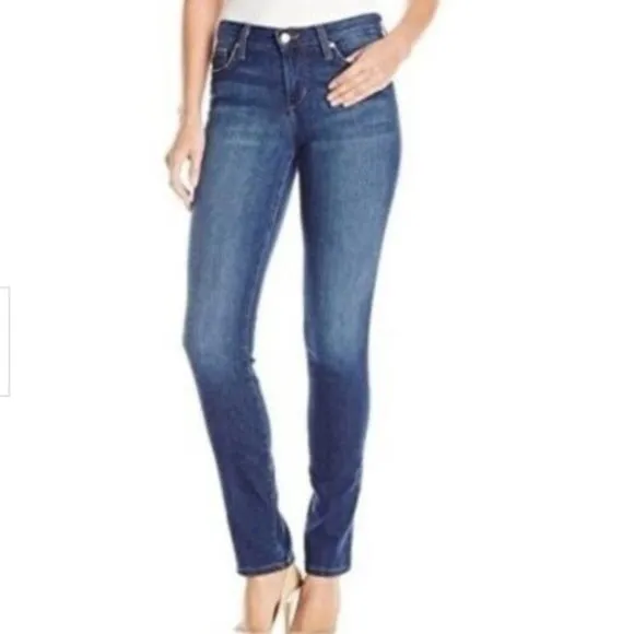 Joe's Jeans The Cigarette Cut Kennedy Wash Straight Leg Size 26
