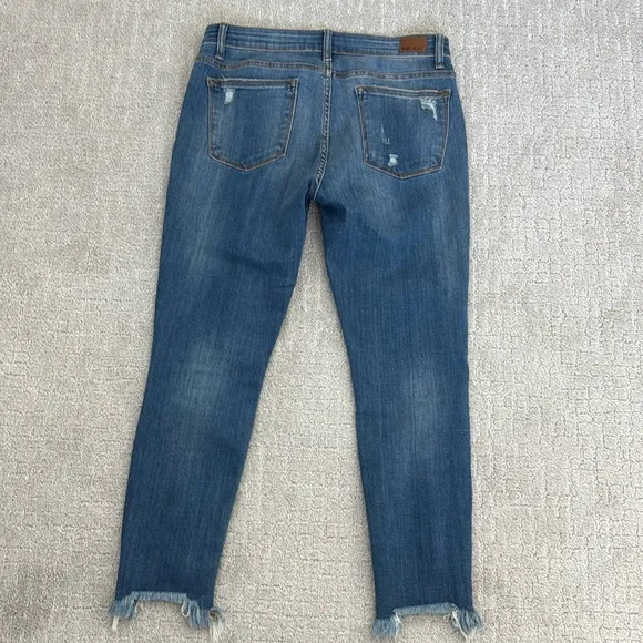 Judy Blue “Straight Fit” Distressed busted knee Boyfriend Jeans denim loose fit
