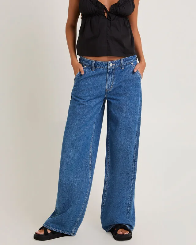 Lee | Low Slouch