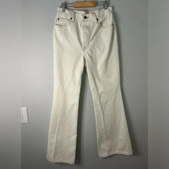 Levi’s 70s High Flare Jeans in 77 Sunny Cream
