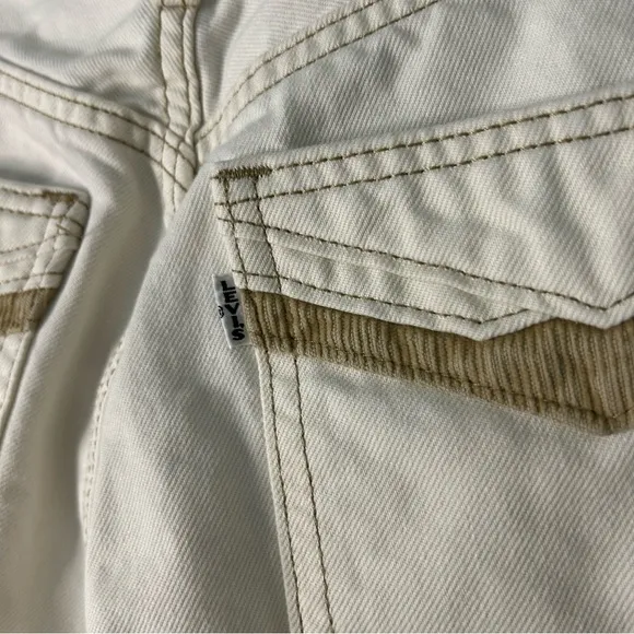 Levi’s 70s High Flare Jeans in 77 Sunny Cream