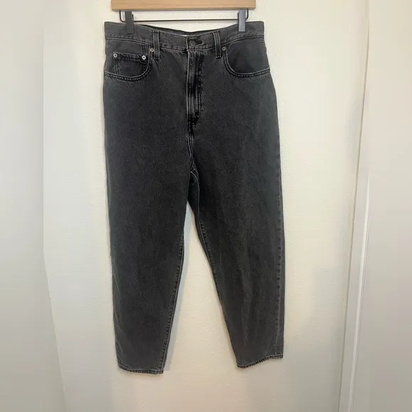Levi’s High Loose Taper Jeans Size 30