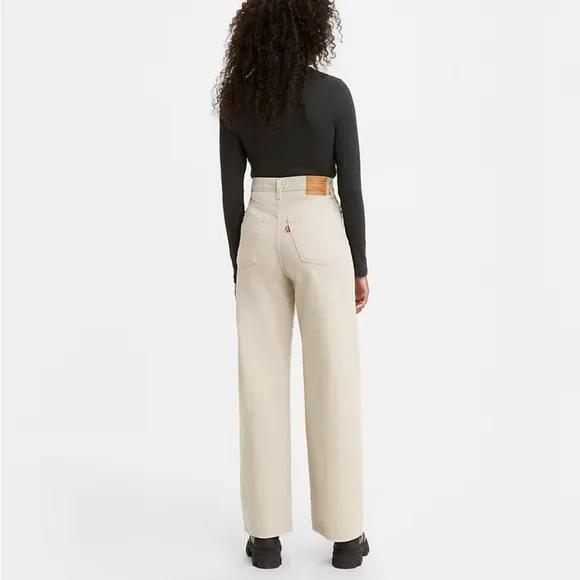 Levis Premium Jeans High Rise in Mushroom Grey NWT