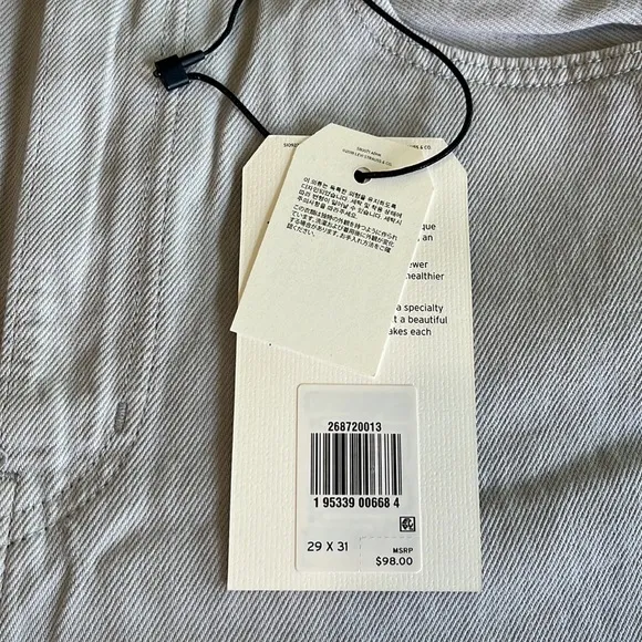 Levis Premium Jeans High Rise in Mushroom Grey NWT