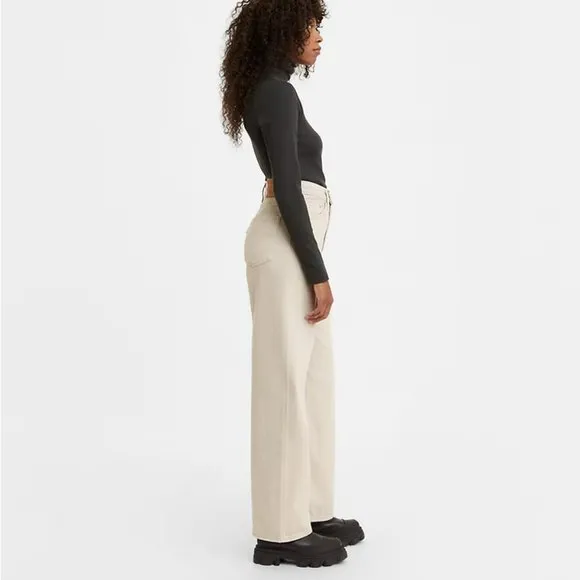 Levis Premium Jeans High Rise in Mushroom Grey NWT