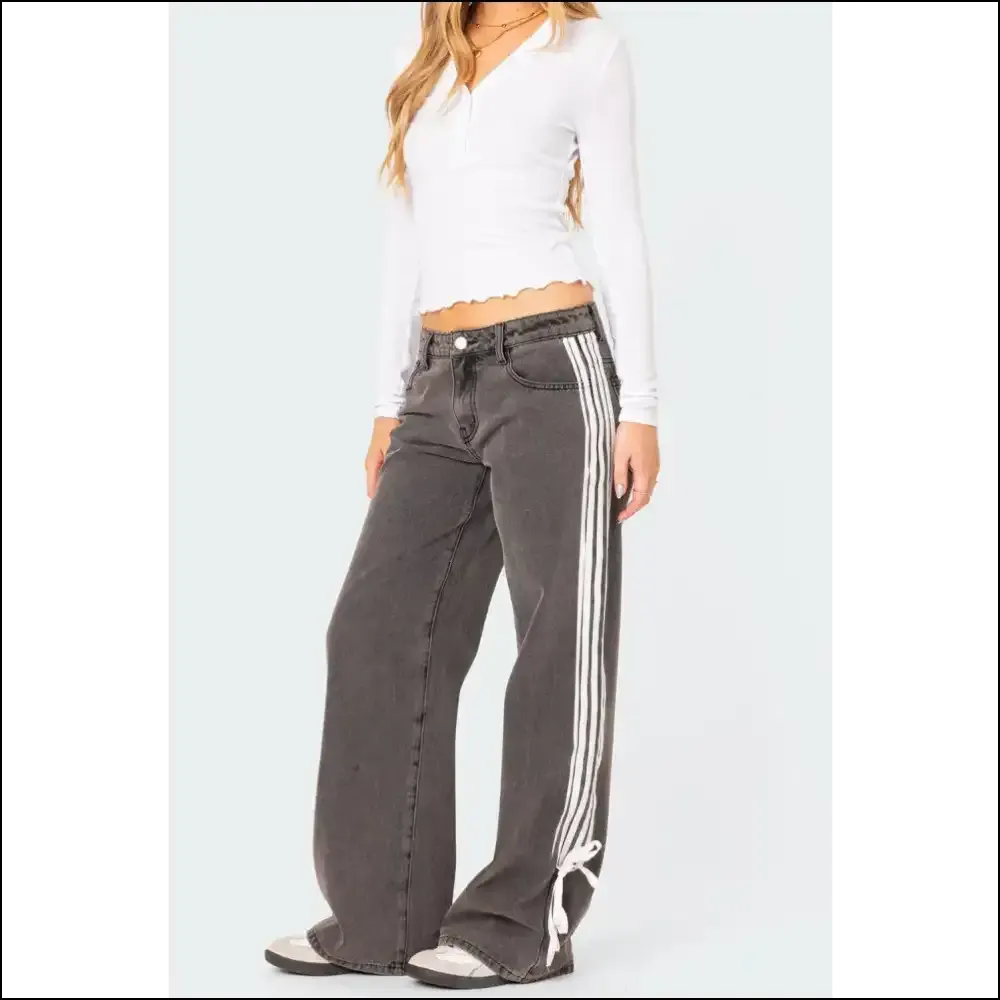 Loose Fit Jeans: Embrace Comfort and Stripes with Serious Sass! 😂