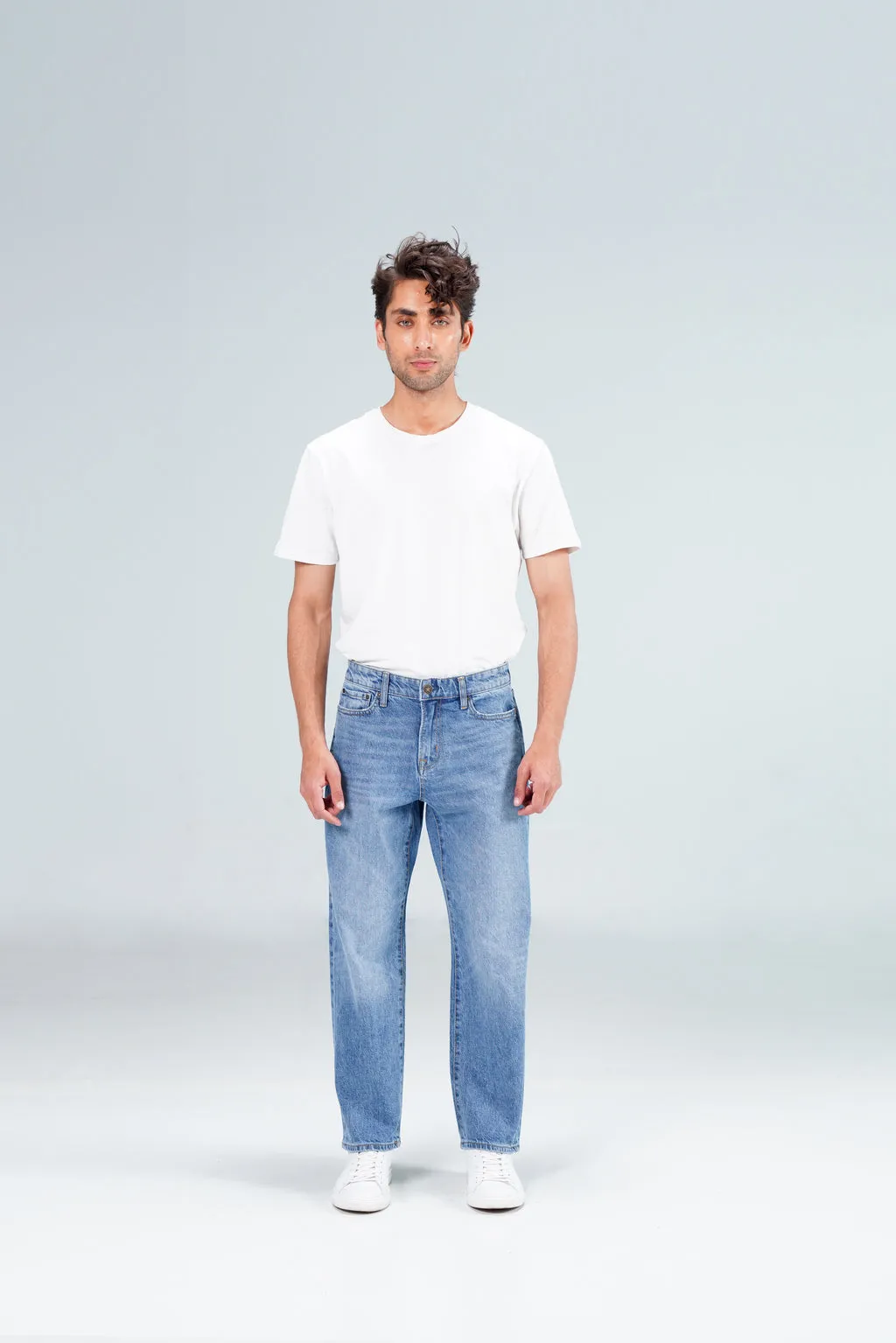 Loose Straight Fit Medium Blue
