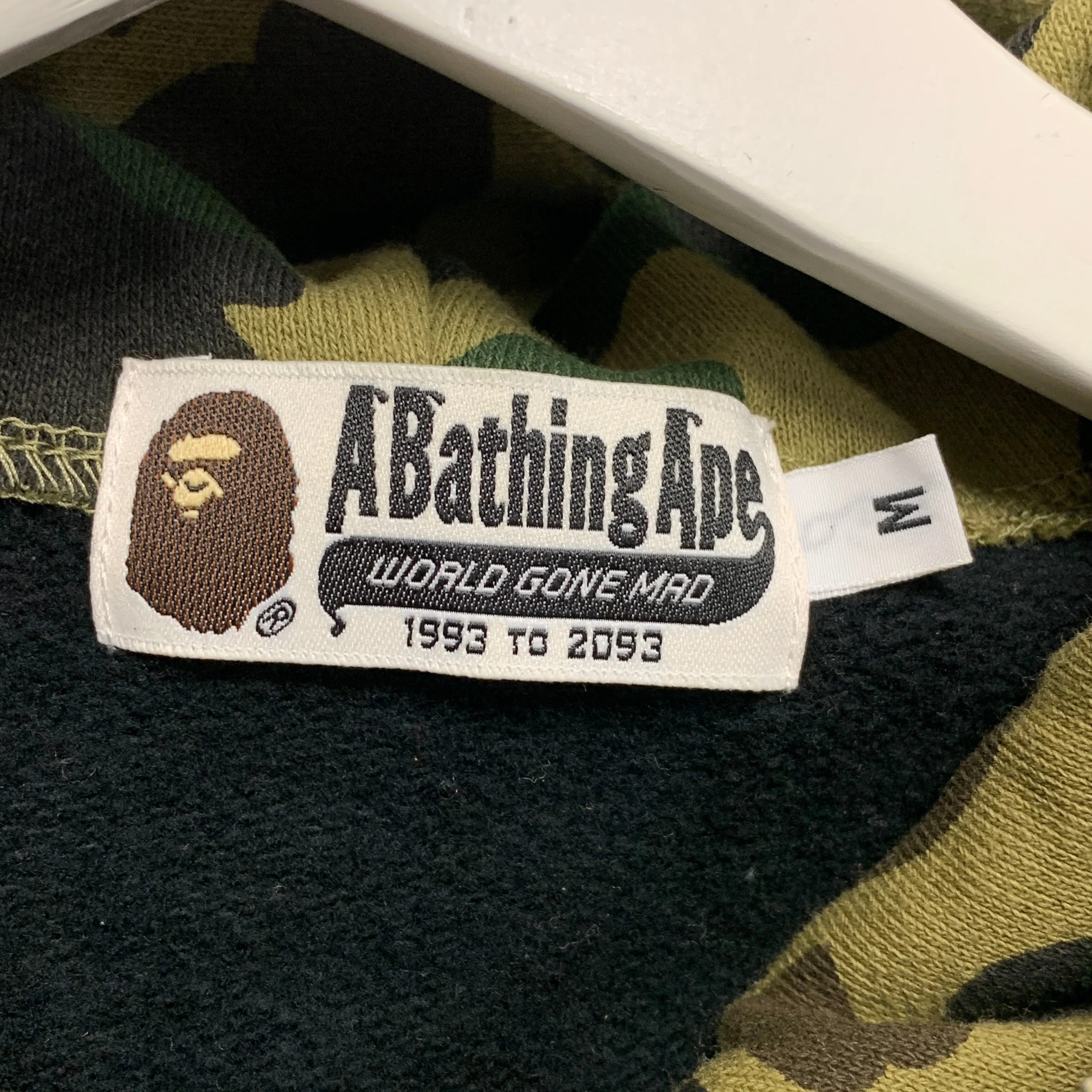 [M] A Bathing Ape Bape WGM Shark Hoodie 1st Camo Sleeve