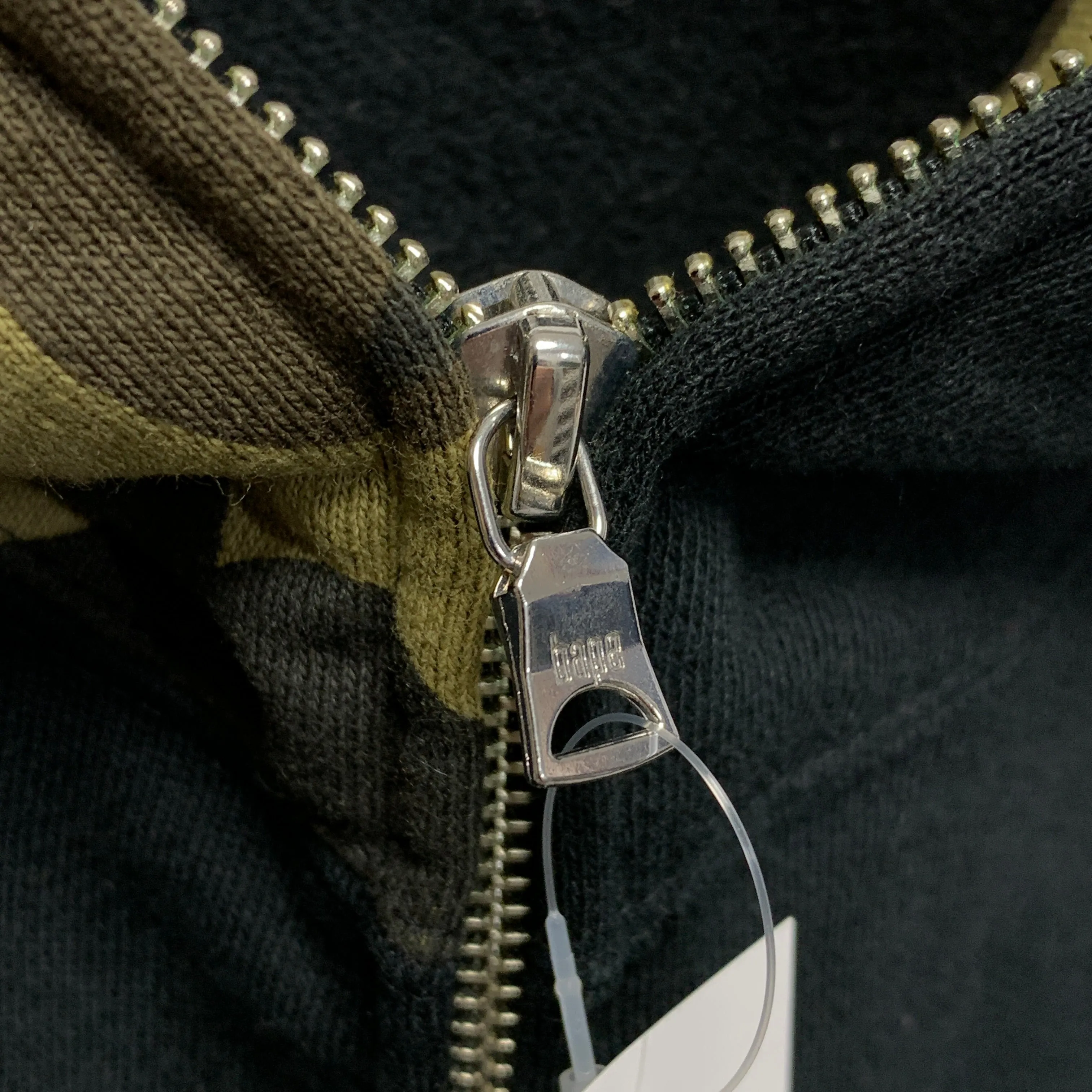 [M] A Bathing Ape Bape WGM Shark Hoodie 1st Camo Sleeve