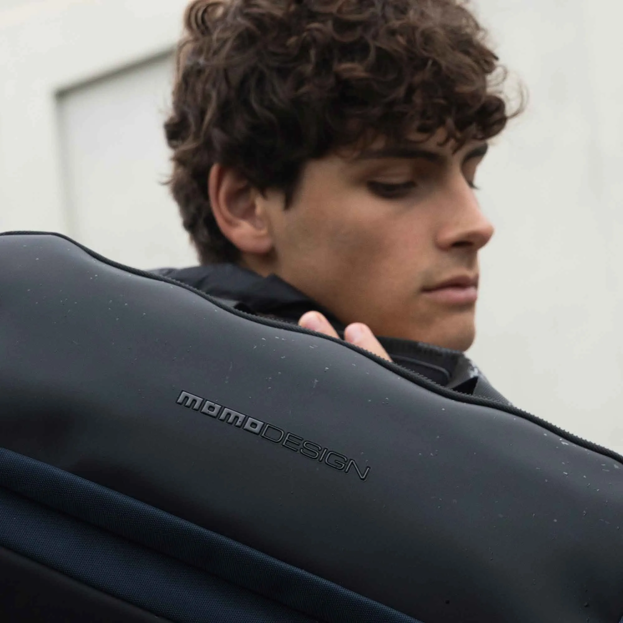 Momodesign Borsone Everyday in pe balistico blu e rubber nero