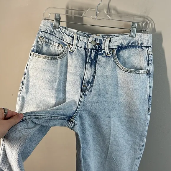 NWOT Good American 90’s Relaxed Jeans Size 2/26