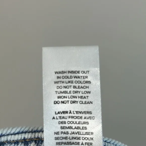 NWOT Good American 90’s Relaxed Jeans Size 2/26