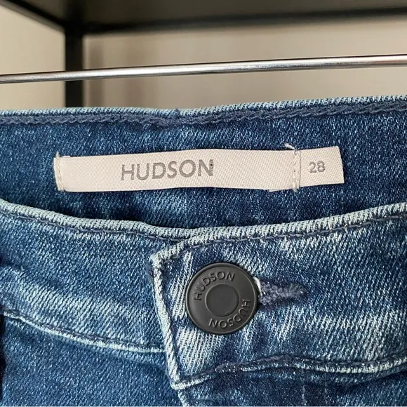 NWT Hudson Jade Loose Fit Straight Leg Jeans