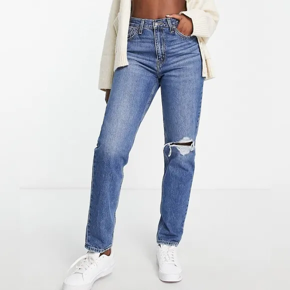 NWT Levi's Premium Boo Boo Medium Wash 80s Mom Jeans 26x30