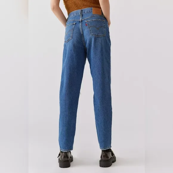 NWT Levi's Premium Boo Boo Medium Wash 80s Mom Jeans 26x30