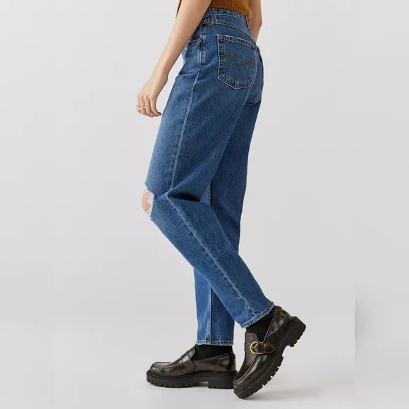 NWT Levi's Premium Boo Boo Medium Wash 80s Mom Jeans 26x30