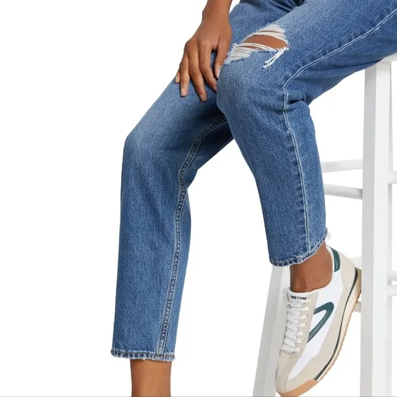 NWT Levi's Premium Boo Boo Medium Wash 80s Mom Jeans 26x30