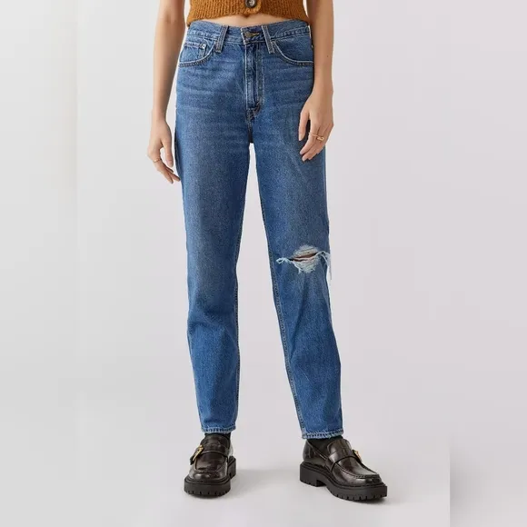 NWT Levi's Premium Boo Boo Medium Wash 80s Mom Jeans 26x30
