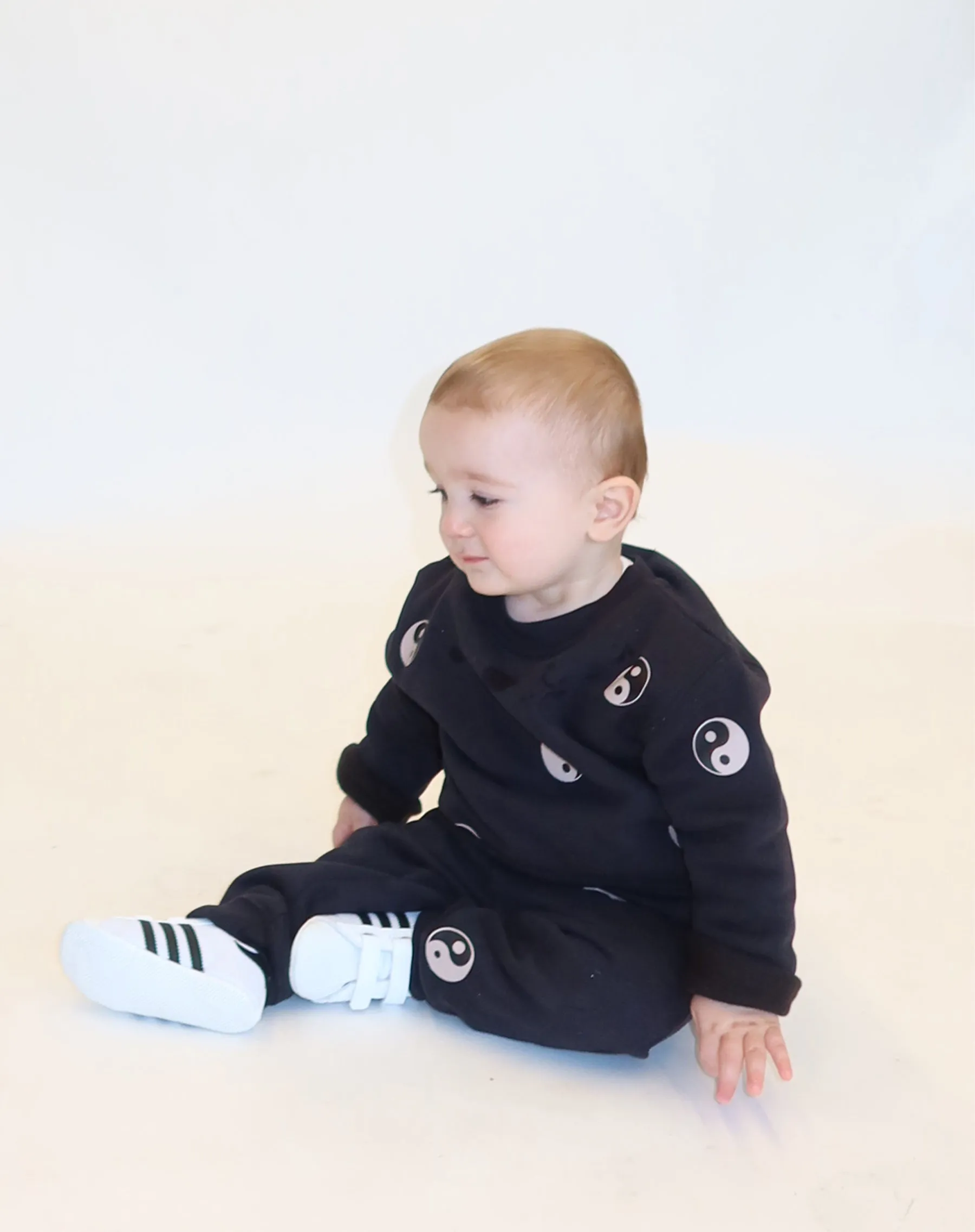 "All Over Yin Yang" Kids Classic Crew
