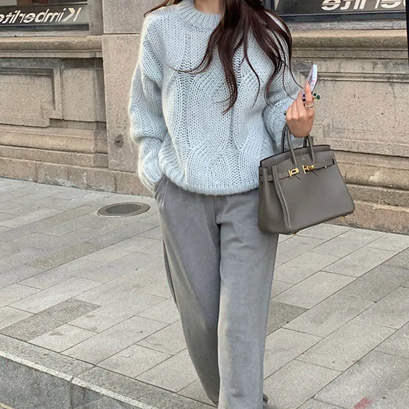 Round Neck Thick-Knitted Cable Sweater, New Autumn and Winter Style, Solid Color Top, Pullover Sweater for Women.C-241105-1
