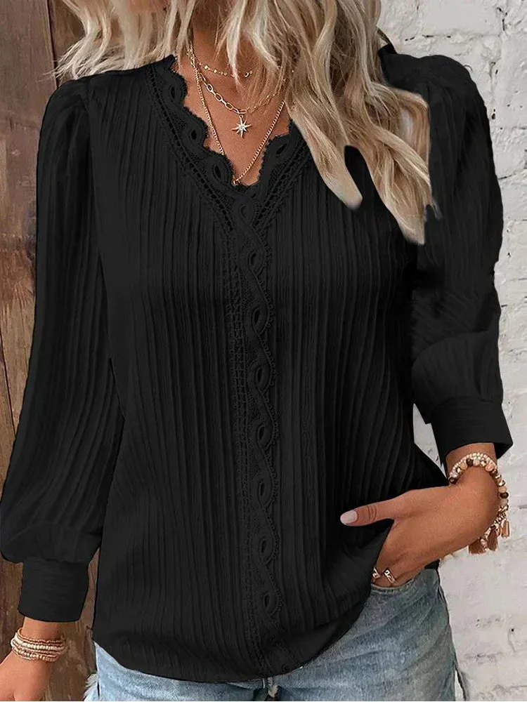 Sam | Blouse with Chiffon and Lace Details