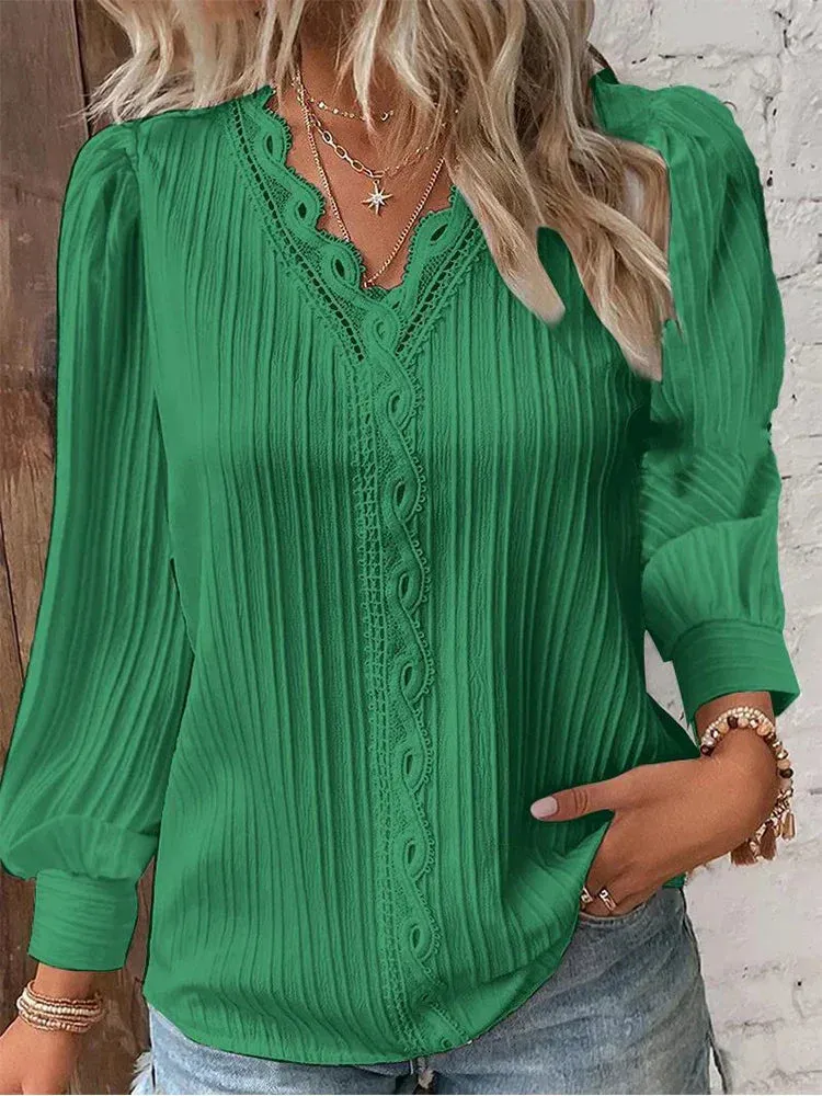 Sam | Blouse with Chiffon and Lace Details