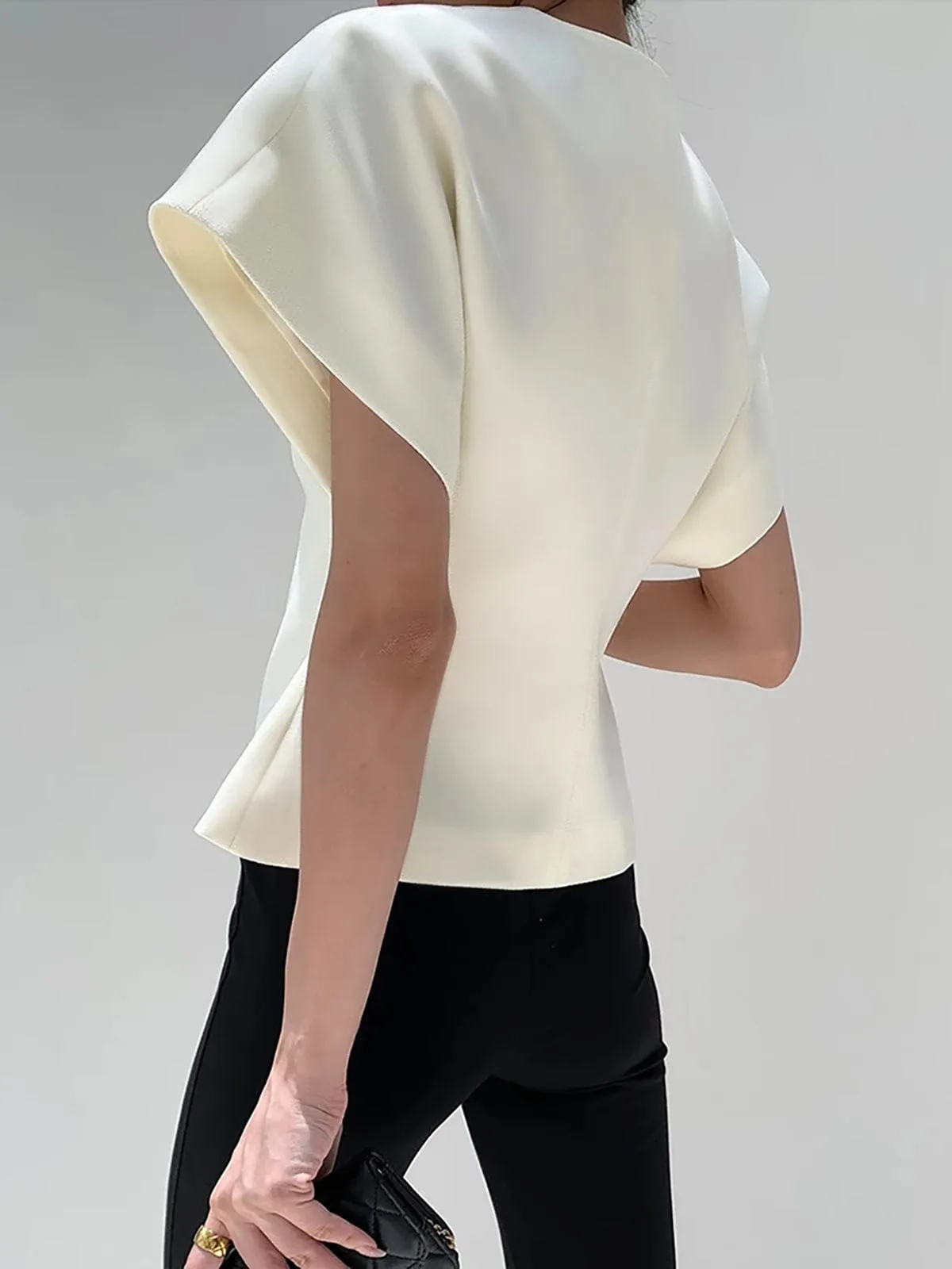 Serenella | Trendy V-Neck Blouse