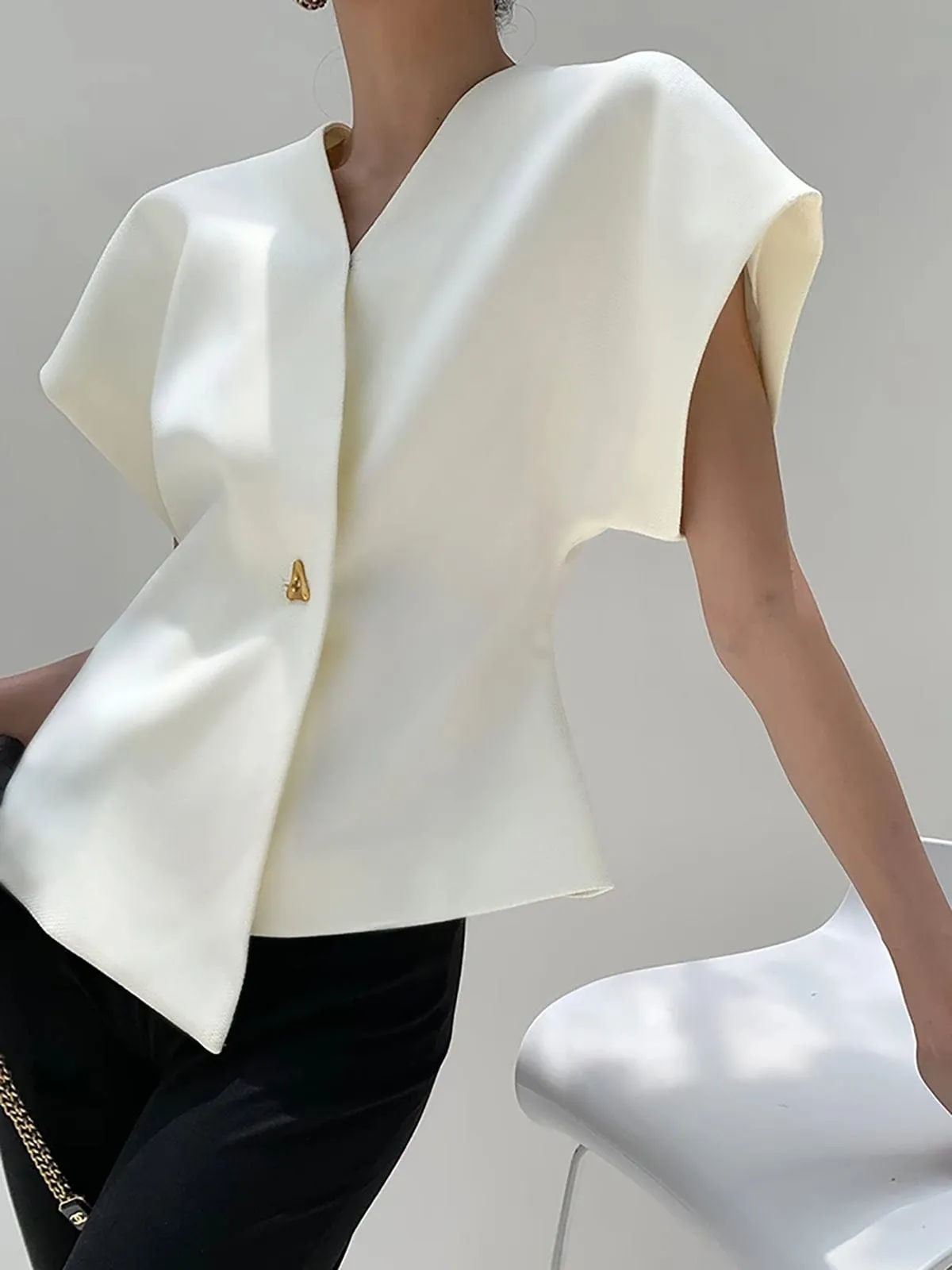 Serenella | Trendy V-Neck Blouse