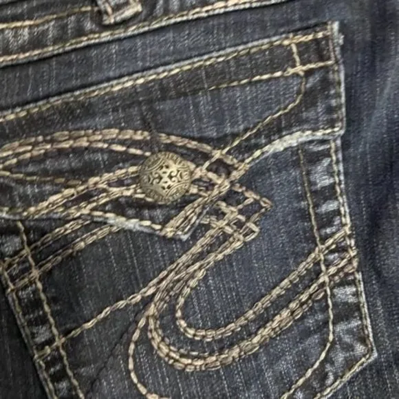 Silver Jeans Women’s Suki Surplus Dark Wash Size W34 X L30