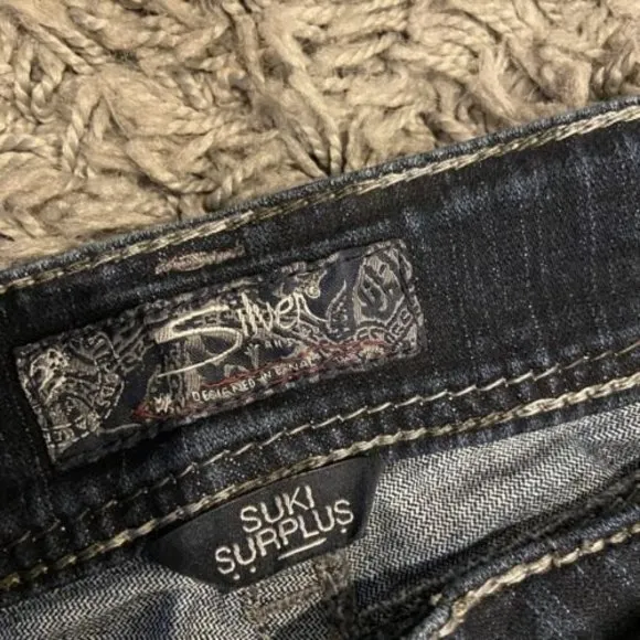 Silver Jeans Women’s Suki Surplus Dark Wash Size W34 X L30
