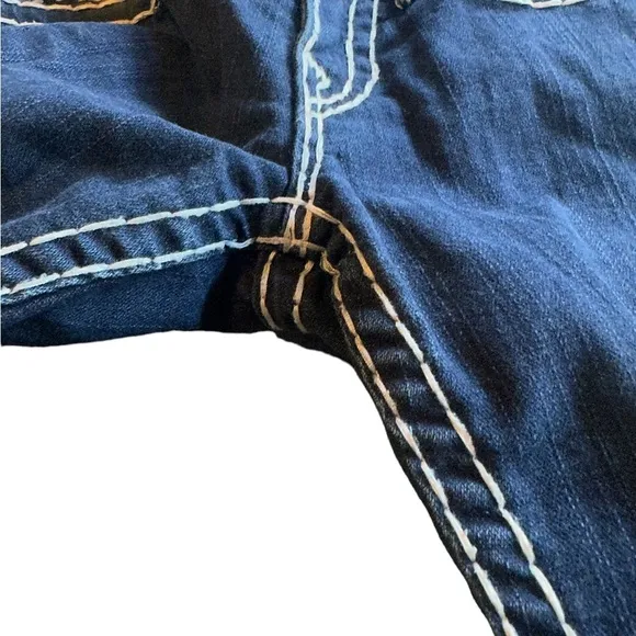 Size 27   True Religion Johnny super T T dark blue/white contrast stitching. EUC