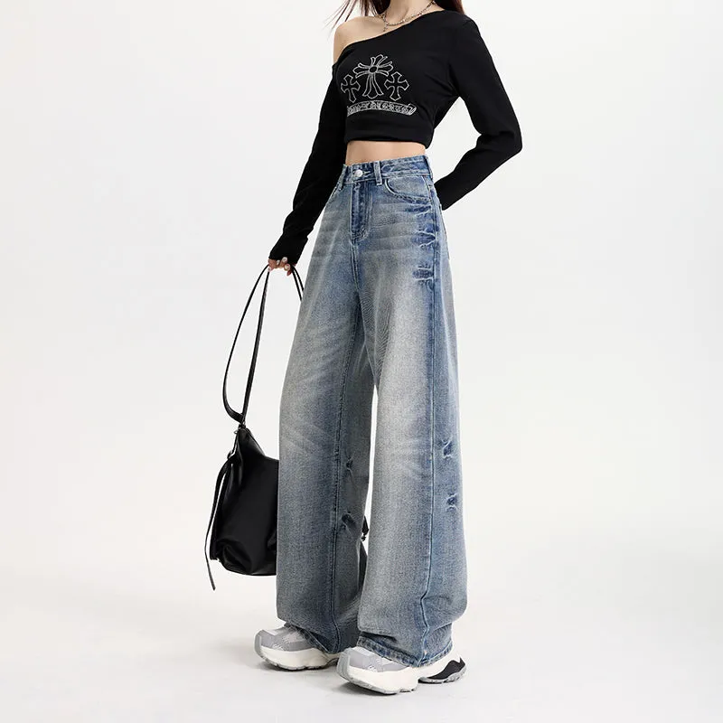 Slimming and Loose-Fitting Women's Jeans for a Comfortable Style