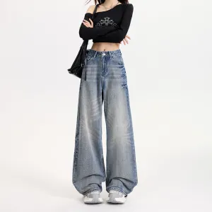 Slimming and Loose-Fitting Women's Jeans for a Comfortable Style