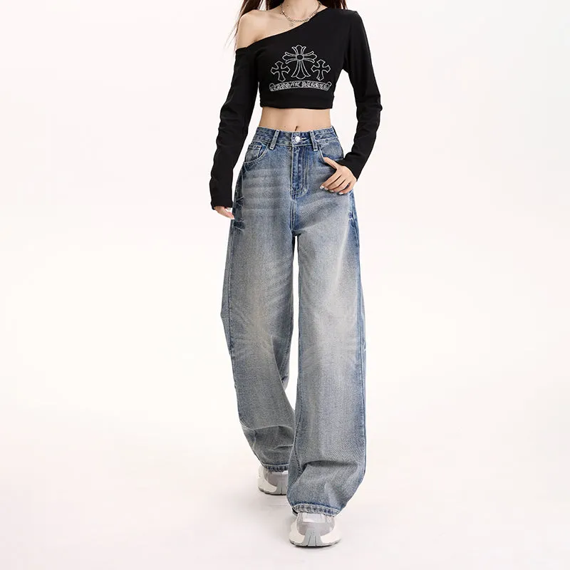 Slimming and Loose-Fitting Women's Jeans for a Comfortable Style