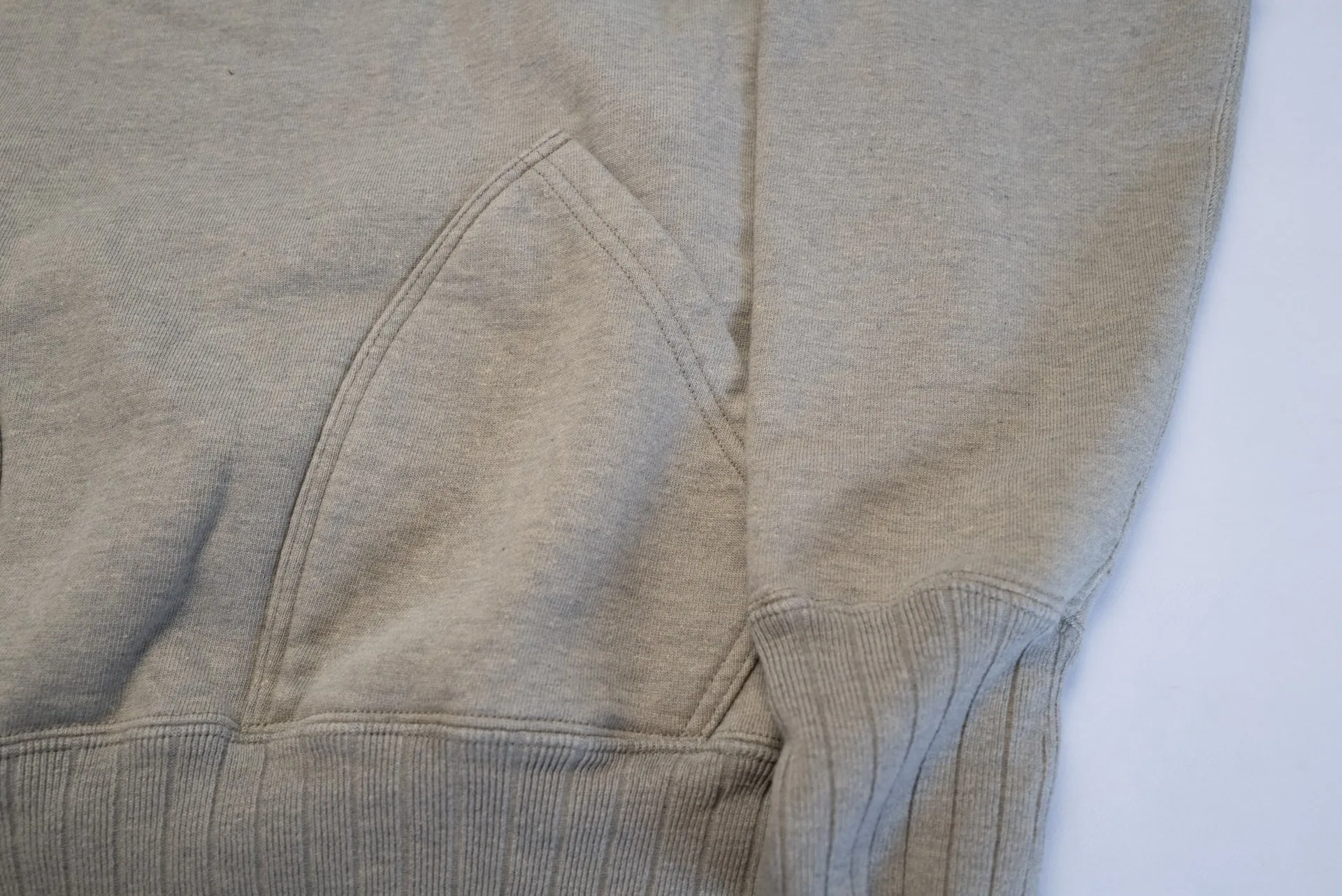 Studio D'Artisan 12oz 'Suvin Gold' Loopwheeled Pull Over (Heather Grey)